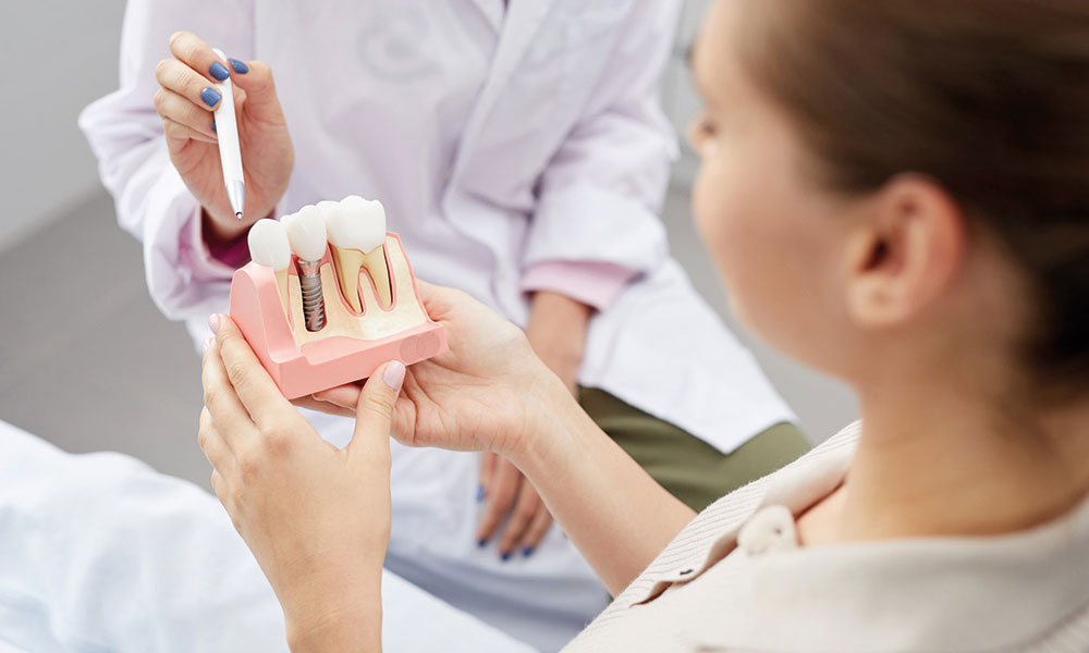 İmplantoloji (Dental İmplant) - Bora Clinic